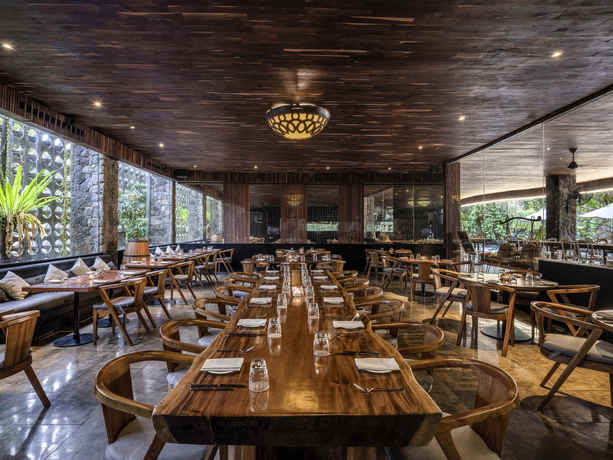 Imagen del bar/restaurante del Hotel Peppers Seminyak. Foto 8