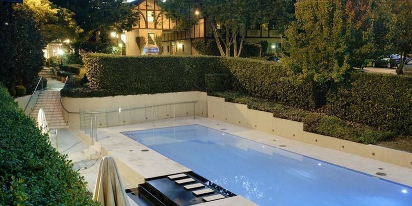 Imagen de la piscina del Hotel Peppers The Hills Lodge. Foto 12
