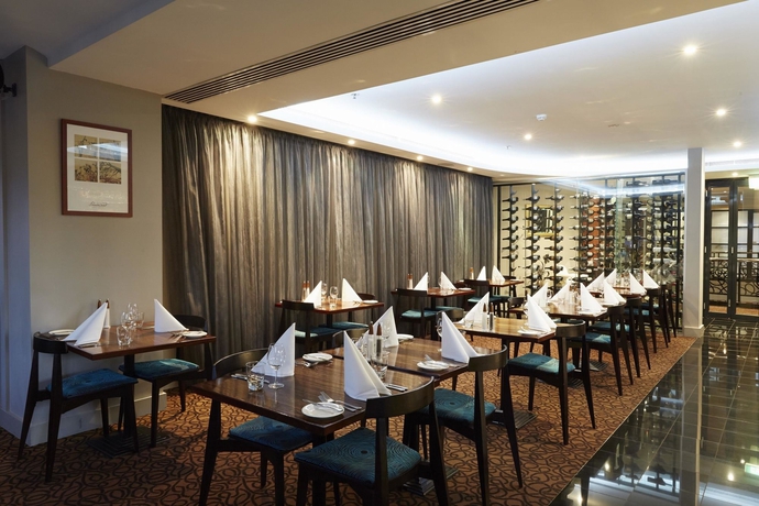 Imagen del bar/restaurante del Hotel Peppers Waymouth. Foto 3