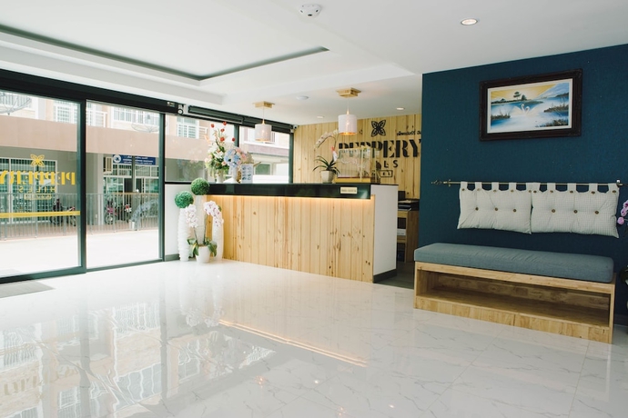 Imagen de los interiores del Hotel Peppery Hills. Foto 19
