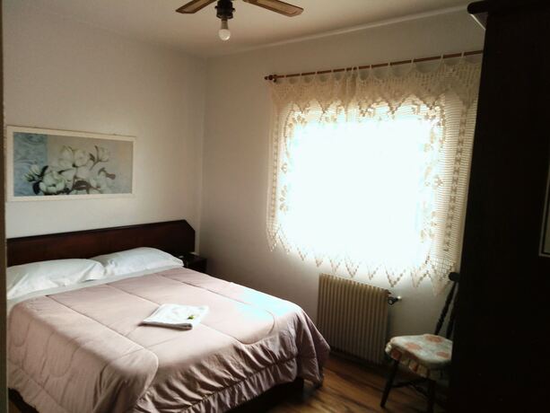 Imagen de la habitación del Hotel Pequenino. Foto 11