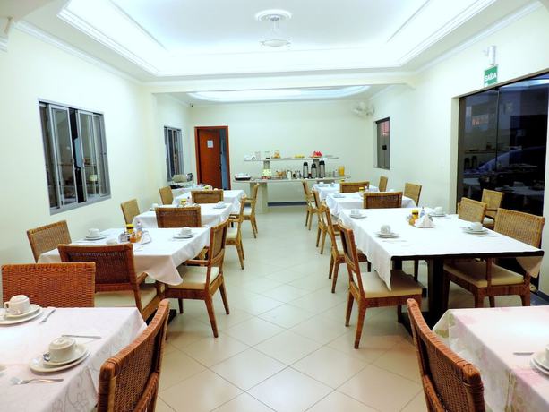 Imagen del bar/restaurante del Hotel Pequeno Mundo II. Foto 5