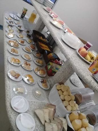 Imagen del bar/restaurante del Hotel Pequeno Mundo II. Foto 7