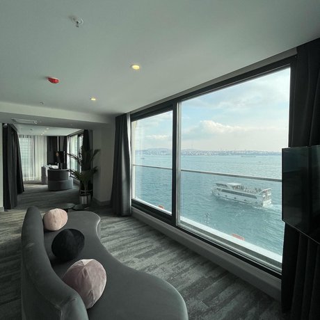 Imagen de la habitación del Hotel Pera Bosphorus. Foto 6
