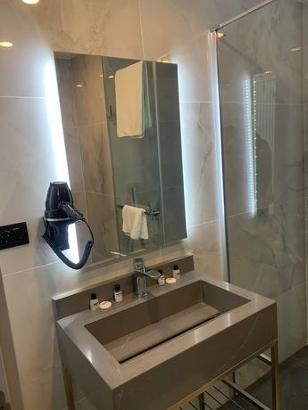 Imagen de la habitación del Hotel Pera Bosphorus. Foto 12