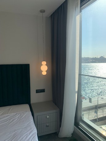 Imagen de la habitación del Hotel Pera Bosphorus. Foto 14