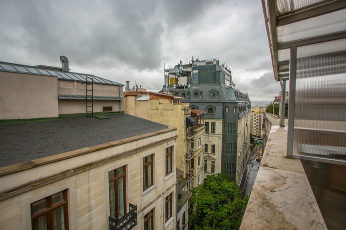 Imagen de la habitación del Hotel Pera Capitol. Foto 12