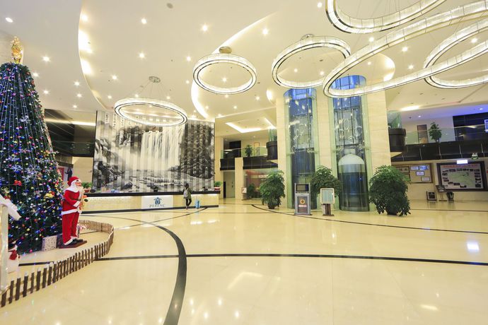 Imagen de los interiores del Hotel Peranc. Foto 12