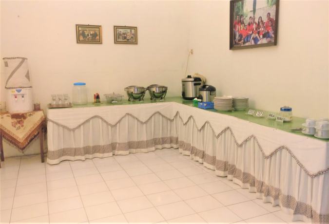 Imagen del bar/restaurante del Hotel Perdana. Foto 2