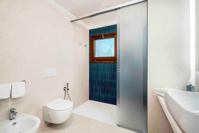 Imagen de la habitación del Hotel Perdepera Resort. Foto 9