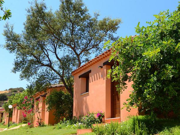 Imagen de los exteriores del Hotel Perdepera Resort. Foto 15