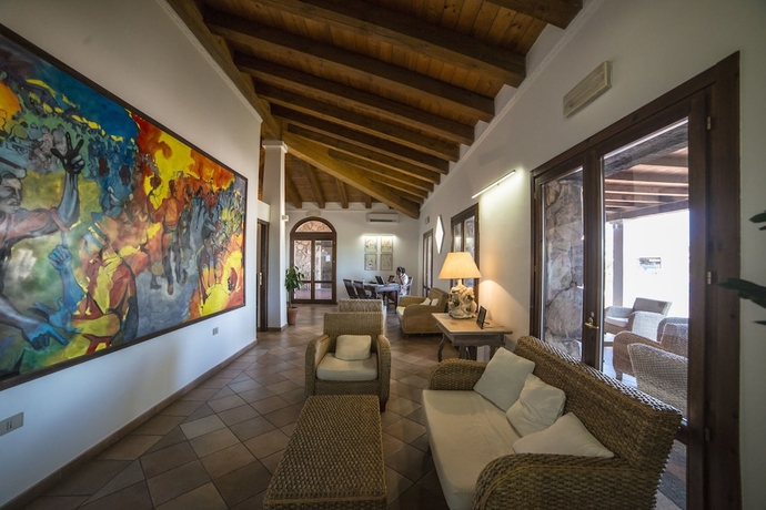 Imagen de los interiores del Hotel Perdepera Resort. Foto 18