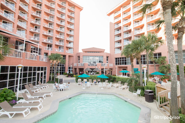 Imagen de la piscina del Hotel Perdido Beach Resort. Foto 7