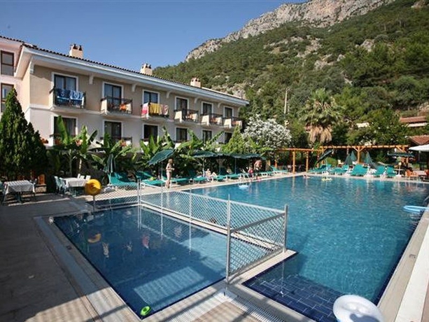 Imagen general del Hotel Perdikia Beach. Foto 11