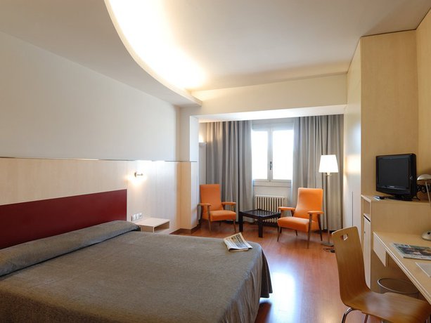 Imagen de la habitación del Hotel Pere Iii El Gran. Foto 6