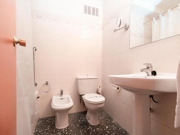 Imagen de la habitación del Hotel Pere d'Urg 3000. Foto 2