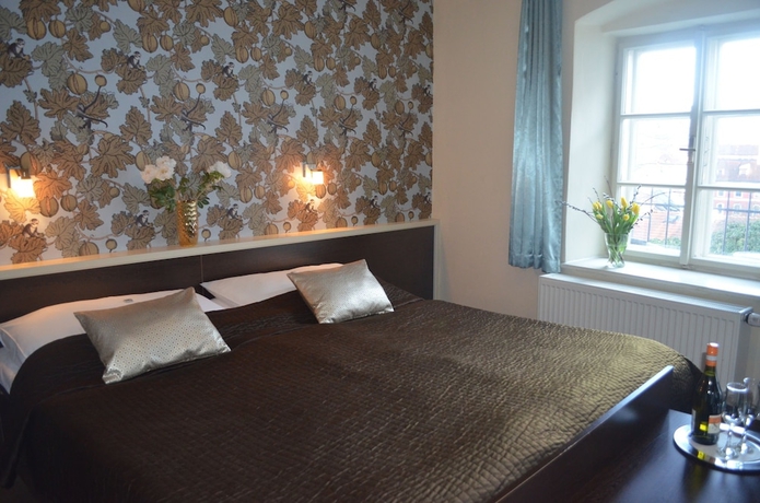 Imagen de la habitación del Hotel Peregrin. Foto 13