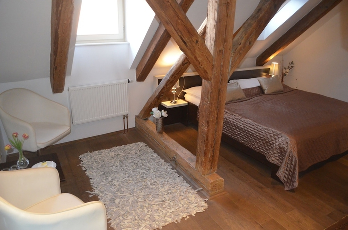 Imagen de la habitación del Hotel Peregrin. Foto 15