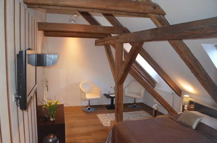 Imagen de la habitación del Hotel Peregrin. Foto 16