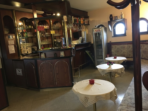 Imagen de los interiores del Hotel Peregrino Panzi&oacute;. Foto 17