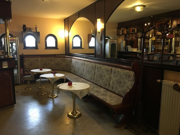 Imagen de los interiores del Hotel Peregrino Panzi&oacute;. Foto 18