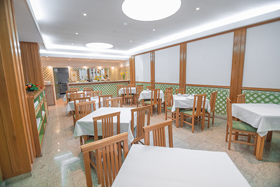 Imagen del bar/restaurante del Hotel Peregrinos De Fátima. Foto 2