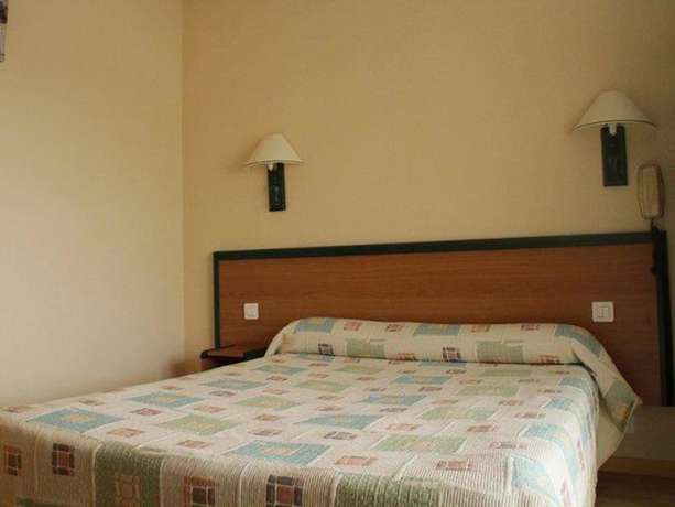 Imagen de la habitación del Hotel Peret. Foto 11