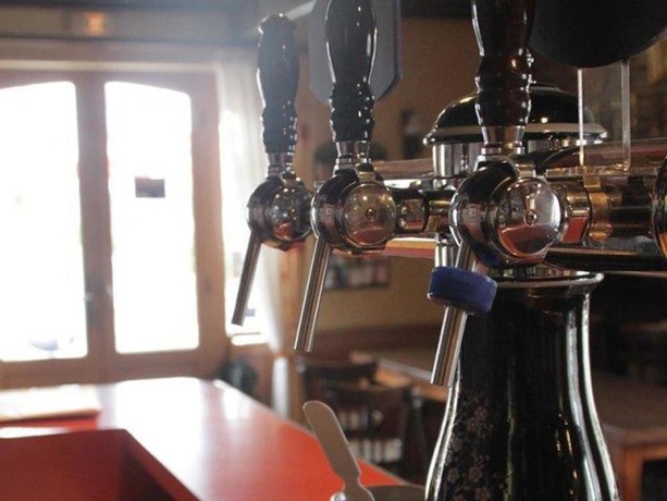 Imagen del bar/restaurante del Hotel Peret. Foto 10