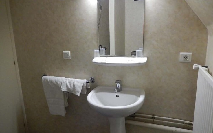 Imagen de la habitación del Hotel Peret. Foto 15