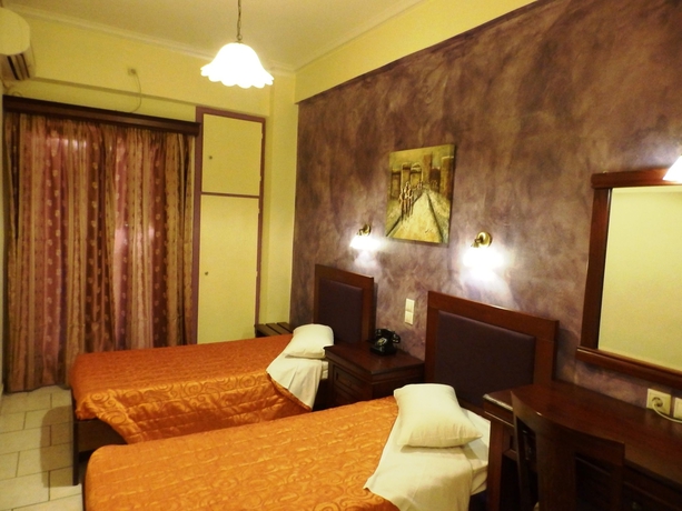 Imagen de la habitación del Hotel Pergamos. Foto 4