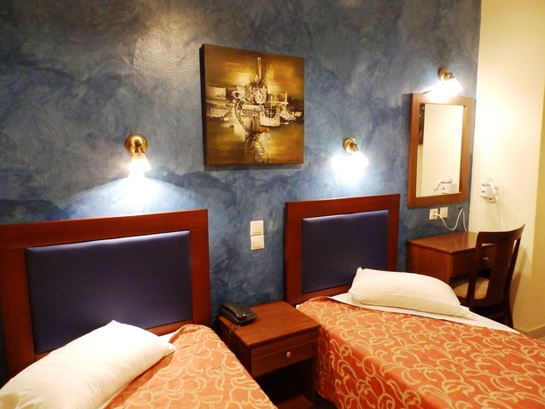 Imagen de la habitación del Hotel Pergamos. Foto 12