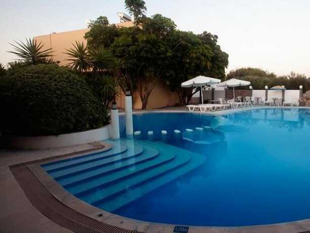 Imagen general del Hotel Pergamos Village. Foto 13