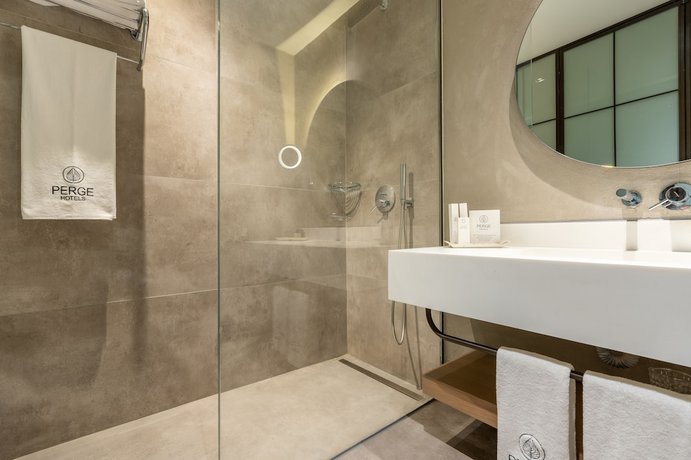 Imagen de la habitación del Hotel Perge Adult Only. Foto 13