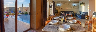 Imagen de los interiores del Hotel Pergola Farmhouses. Foto 2