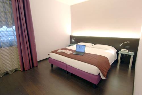 Imagen de la habitación del Hotel Pergola, San Pietro di Legnago. Foto 5