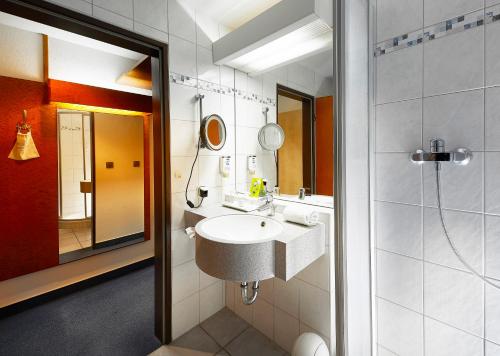 Imagen de la habitación del Hotel Pergola im G&ouml;bels Hotel Rodenberg. Foto 9