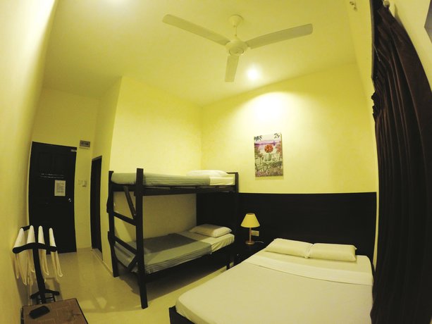 Imagen de los exteriores del Hotel Perhentian Tivoli Inn. Foto 19