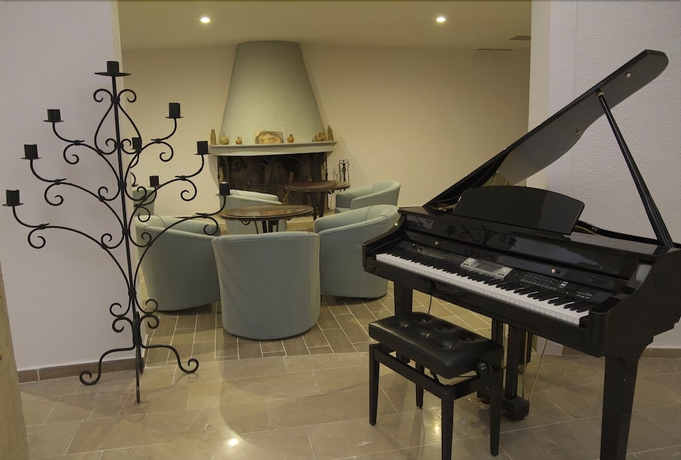 Imagen de la habitación del Hotel Peri Tower. Foto 8