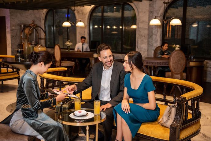 Imagen de los interiores del Hotel Peridot Grand Luxury Boutique. Foto 18