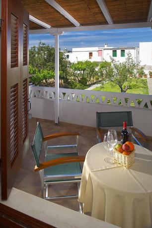 Imagen de la habitación del Hotel Perigiali. Foto 4