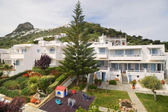 Imagen de la habitación del Hotel Perigiali. Foto 7