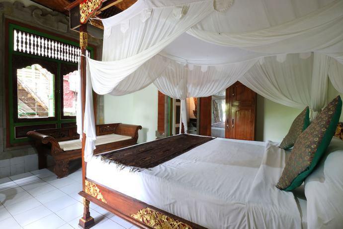 Imagen de la habitación del Hotel Pering Bungalow. Foto 19
