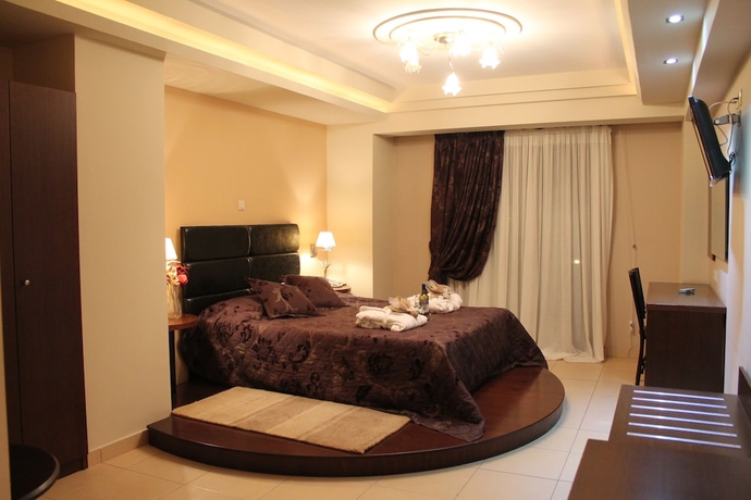 Imagen de la habitación del Hotel Perinthos, Chalkidona. Foto 5