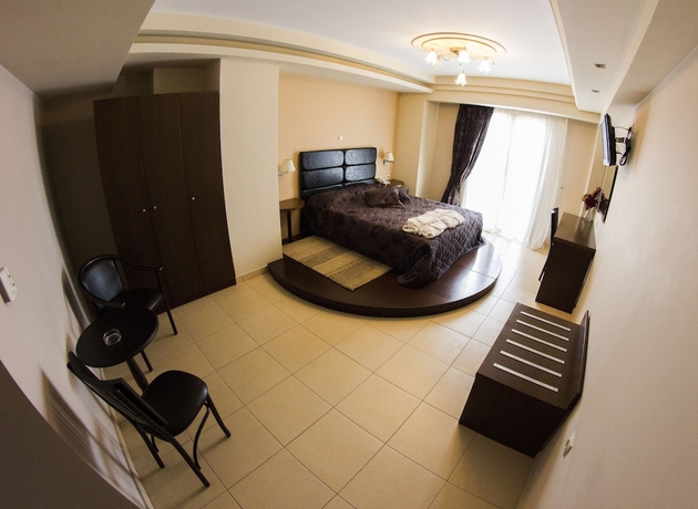 Imagen de la habitación del Hotel Perinthos, Chalkidona. Foto 6