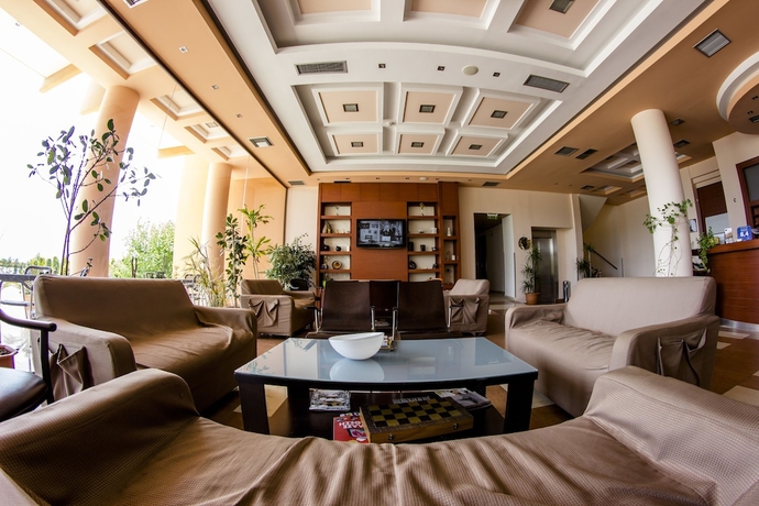 Imagen de los interiores del Hotel Perinthos, Chalkidona. Foto 18