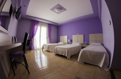 Imagen de la habitación del Hotel Perinthos. Foto 5
