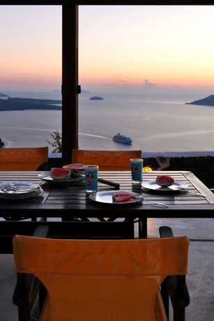 Imagen del bar/restaurante del Hotel Periscope Villa. Foto 3