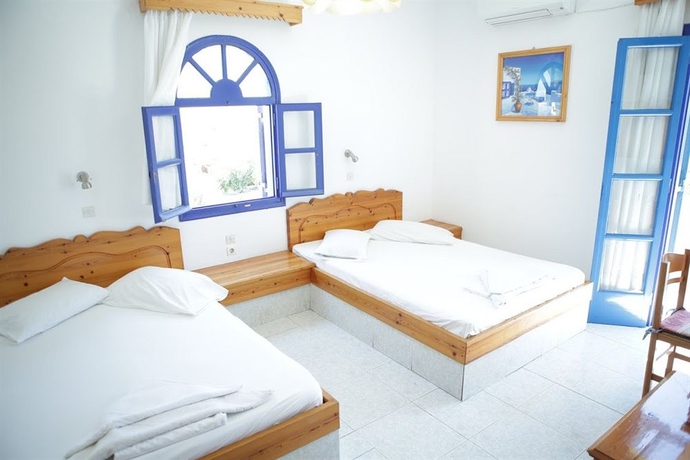 Imagen de la habitación del Hotel Perissa. Foto 8