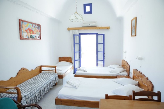 Imagen de la habitación del Hotel Perissa. Foto 9