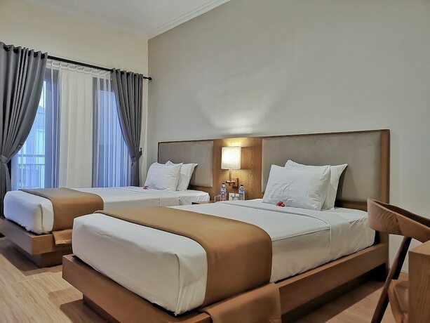 Imagen de la habitación del Hotel Perissos Echo Beach. Foto 15